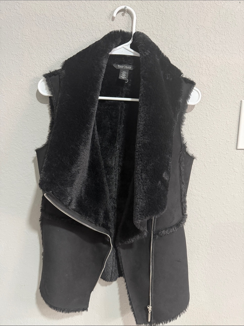 Faux Shearling Zip-Front Vest in Black - Worth Trend